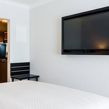 Moderne 1 Zimmer Ferienwohnung Mit Sonnenterrasse Und Parkplatz, In Ruhiger Lage, Nur Wenige Gehminuten Zum Ostsee Sandstrand Scharbeutz Kültér fotó
